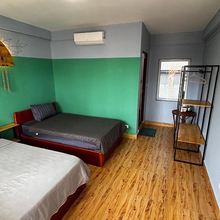 Roomy Guesthouse Kaoh Touch Buitenkant foto